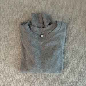 Uniqlo Grey Long Sleeve Top